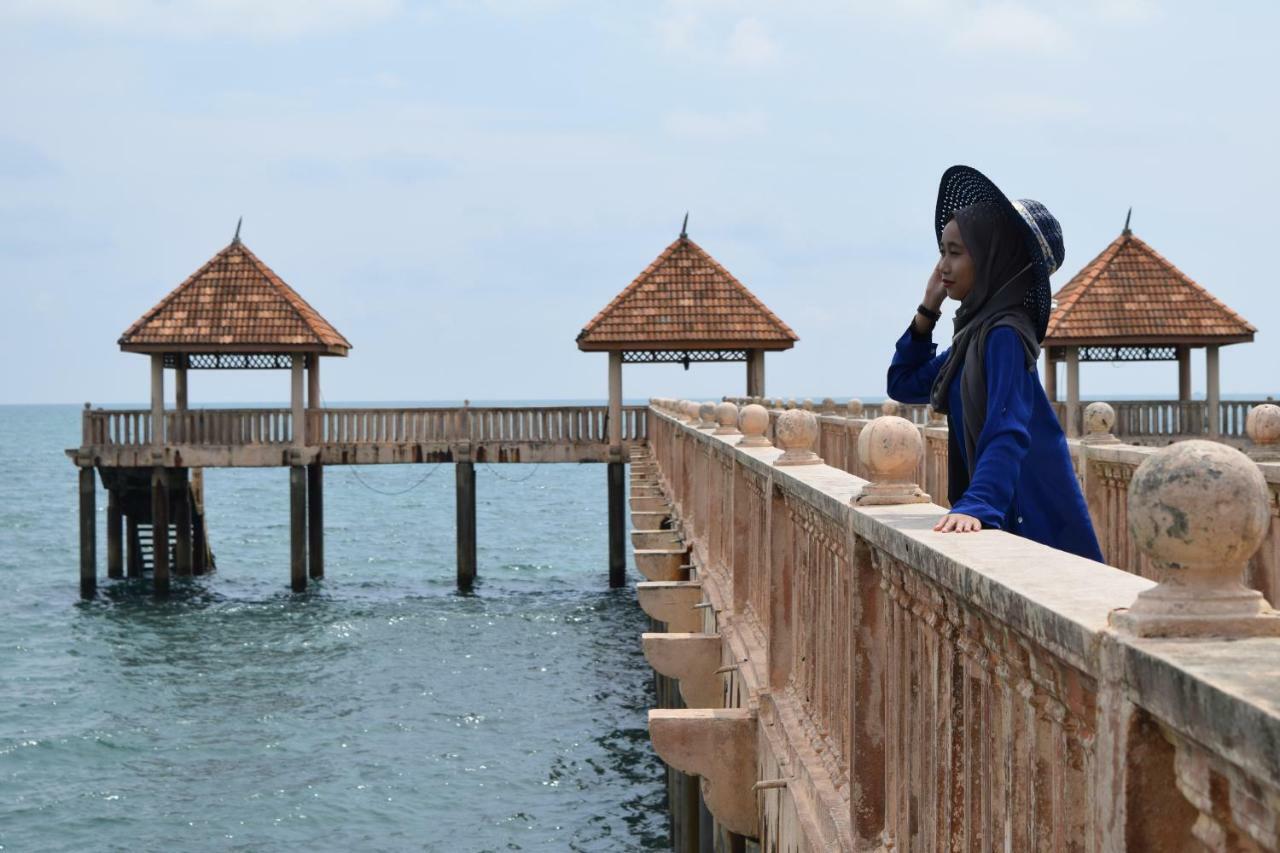 Desaru, Bayu Balau Beach Resort Bandar Penawar Exteriör bild